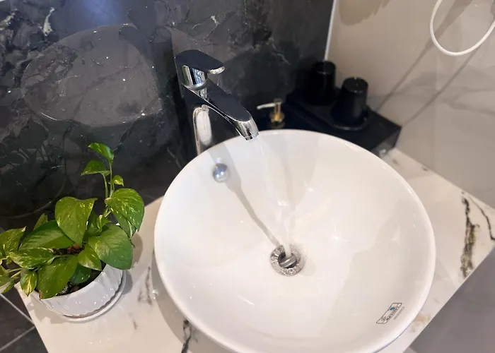 Elysinam Boutique 3* Hạ Long