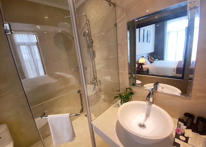 Elysinam Boutique 3* Hạ Long